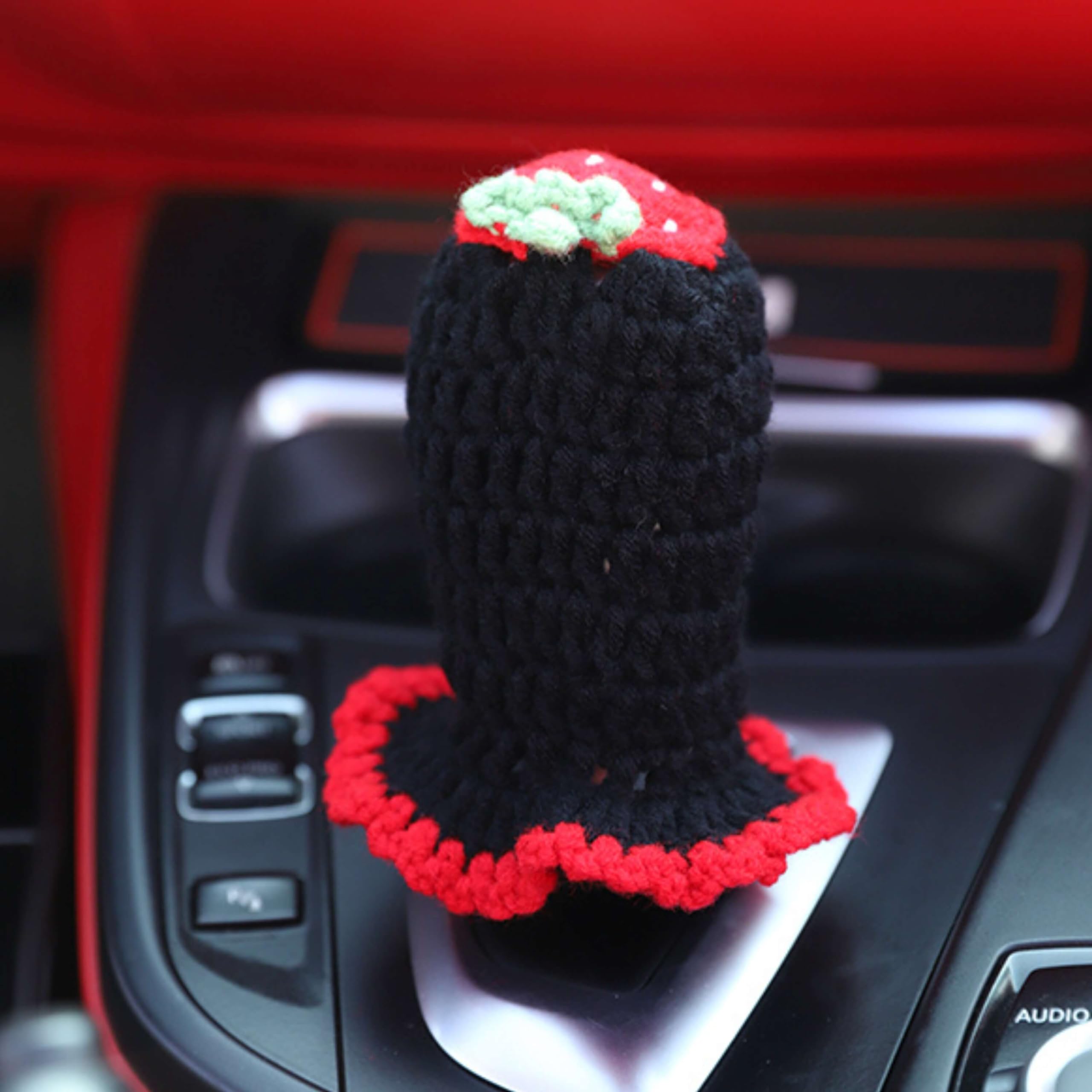 revo.　ヨーロッパ　ハンドメイド　カバー　かぎ針 revo.様専用 ヨーロッパ ハンドメイド カバー かぎ針 - メルカリ